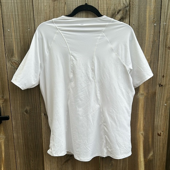 Athleta Classic White lightweight top size large - Picture 4 of 6